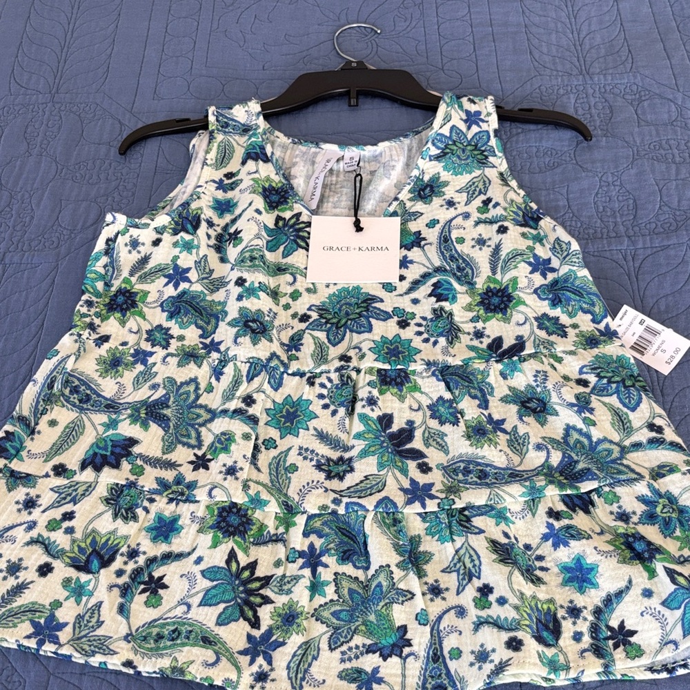 Blue Floral Women's Top size small